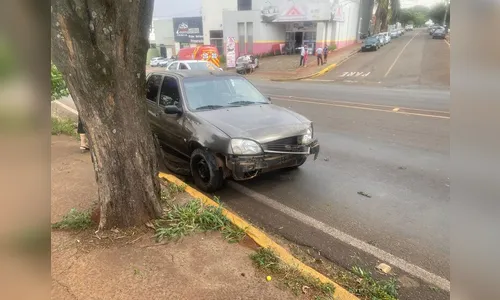 Motociclista fica ferido em acidente na Avenida Minas Gerais; veja