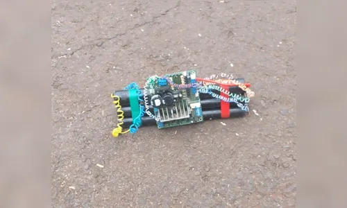 Coletor de lixo deixa falsa bomba em rua e mobiliza PM no PR