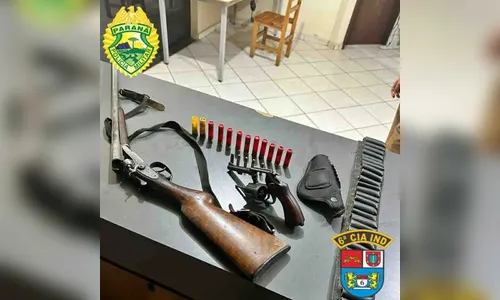 PM apreende armas e munições após atender briga de casal em Faxinal