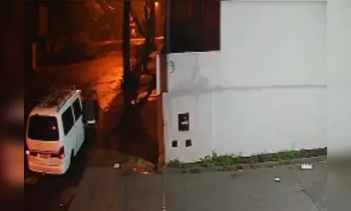 Vídeo mostra furto de 1,5 mil bonés do MST em Apucarana; veja