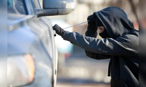 Proprietário de comércio tem carro furtado em Apucarana