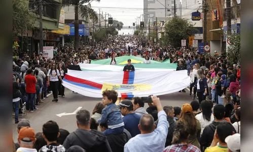 Desfile mostrou a força do patriotismo de Apucarana