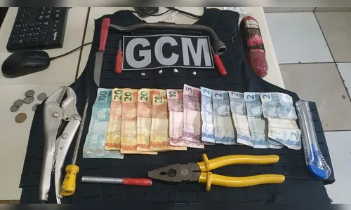 GCM prende três suspeitos de tráfico de drogas na 'Praça da Onça'