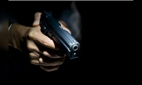 Homem dá três tiros em frente de petiscaria em Apucarana