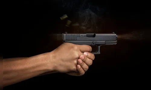 Homem aciona PM após companheiro da ex atirar contra ele em Apucarana