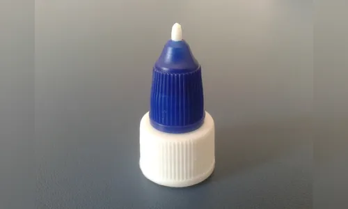 Vizinho é ameaçado com facão por causa de tampas de cola em Arapongas