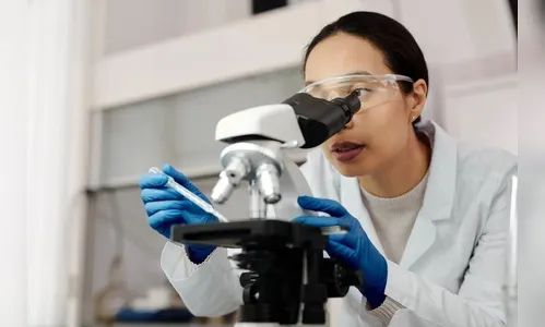 Saiba como a tecnologia tem ajudado a indústria química a crescer