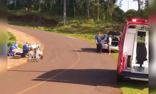 Jovem de 20 anos fica ferido após queda de moto em Apucarana