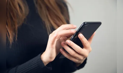 Homem com faca rouba celular de adolescente de 13 anos em Apucarana