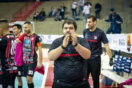 Luiz Henrique, treinador do Apucarana Futsal