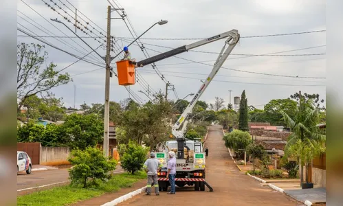 Distrito de Correia de Freitas ganha iluminação em LED
