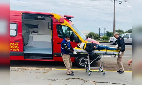 Motociclista de 30 anos sofre acidente e tem suspeita de fratura