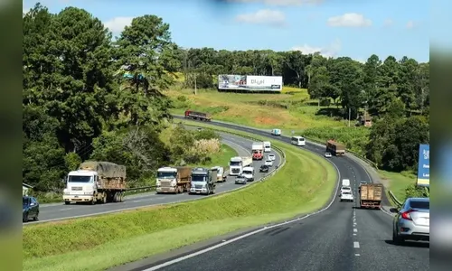 Veja o movimento nas estradas do Paraná neste domingo (10)