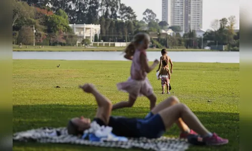 Calor que atinge o Paraná é o mais intenso dos últimos três anos