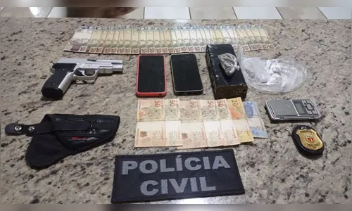 Operação da Polícia Civil apreende 32 notas falsas e prende três