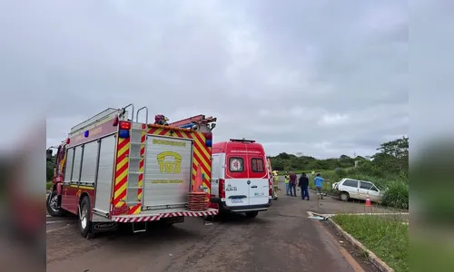 Quatro homens são arremessados de carro e morrem na BR-277