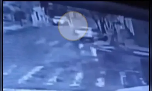 Pai e filha ficam feridos após acidente em Maringá; veja o flagrante