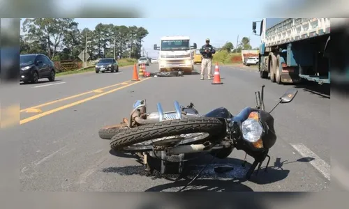 Motociclista morre em acidente entre carro e moto no Paraná