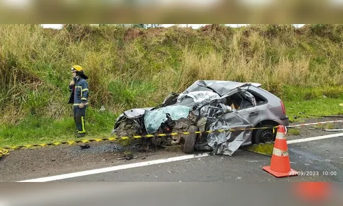 Motorista morre em acidente entre carro e caminhão no norte do PR