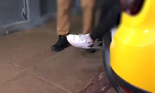 Homem é preso após tentar sequestrar jovem em colégio no Paraná