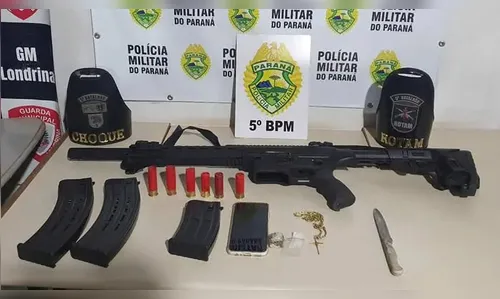 Homem se esconde em lixeira para tentar fugir da PM em Londrina