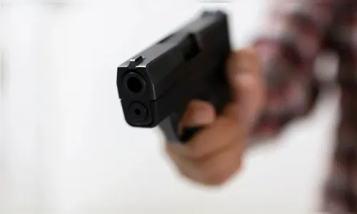 Adolescente fica ferida após ser baleada em Arapongas