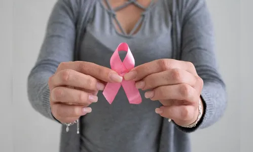 PR antecipa ações e convoca mulheres para exames de câncer de mama