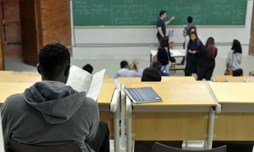 Escolas particulares terão um reajuste médio de 9% em 2024
