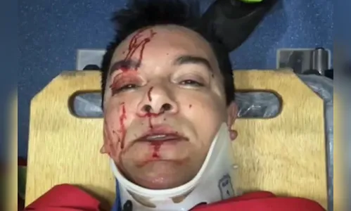 Cantor Regis Danese deixa a UTI após grave acidente de carro