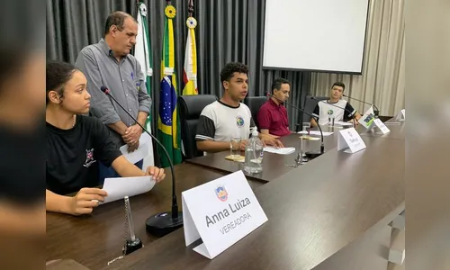 Câmara de Apucarana promove 1ª Sessão Ordinária do Parlamento Jovem