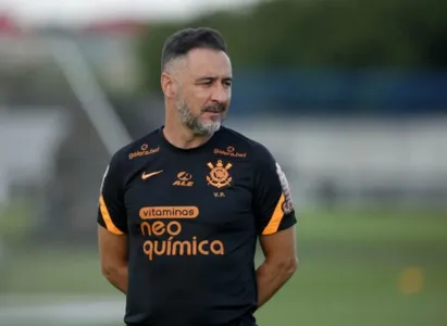 Vitor Pereira foi treinador no Corinthians