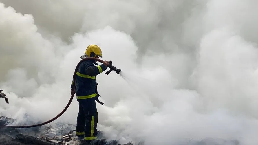 A fumaça pôde ser vista de alguns pontos da cidade