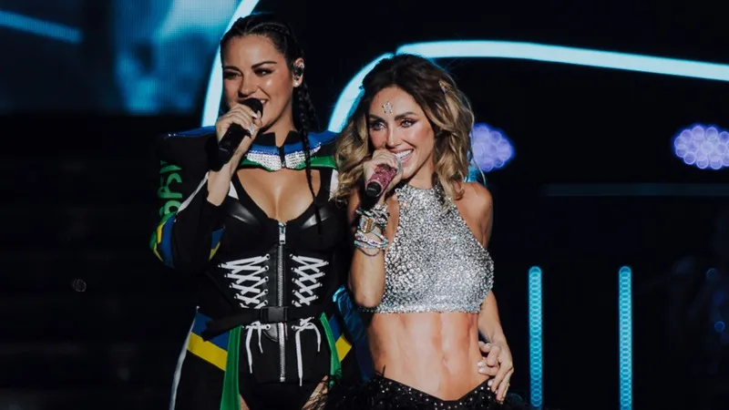 Maite Perroni incentivou a união feminina durante o show do RBD