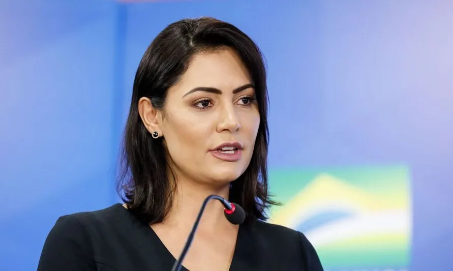 Michelle Bolsonaro é destaque em pesquisa