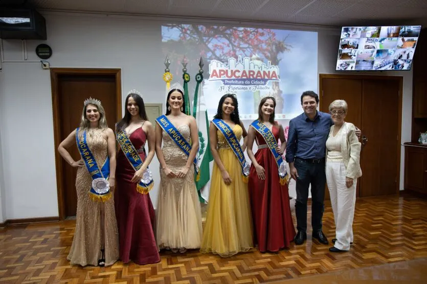 Miss visitou prefeito nesta sexta-feira (27)