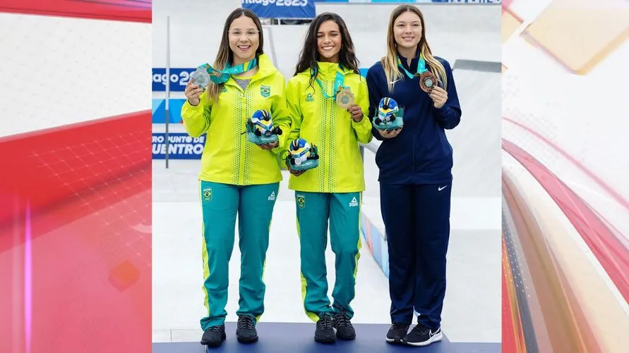 Para ficar com a medalha dourada Rayssa Leal somou o total de 236,98 pontos, enquanto Pâmela Rosa garantiu a segunda posição com 211,34 pontos.