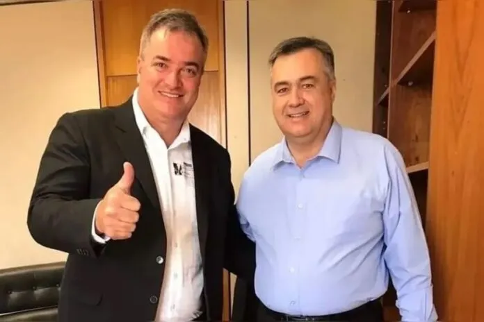 Prefeito Toledo com o secretário Beto Preto