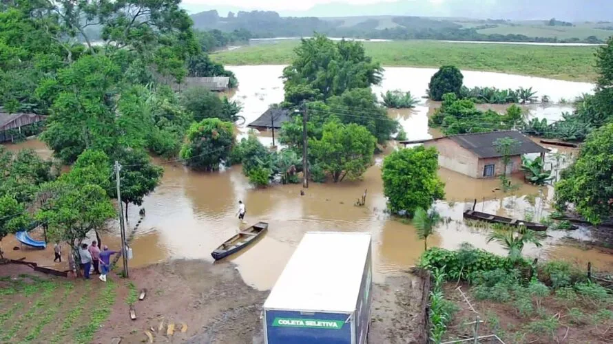 Rio Ivaí cresceu nas últimas horas