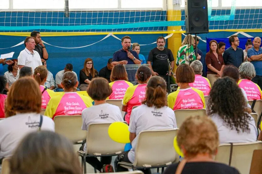 Sergio Onofre discursa durante solenidade