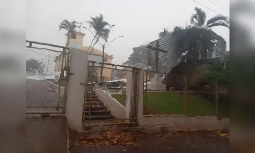 Temporal causa prejuízos na área rural de Cambira