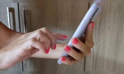 Mulher tem prejuízo financeiro após ter conta bancária hackeada