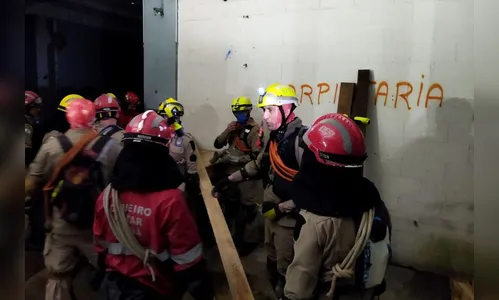Bombeiros iniciam treinamento de força-tarefa para ação em desastres