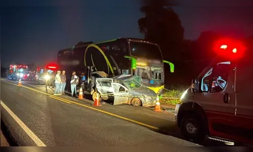 Motorista sem CNH morre e 4 ficam feridos em acidente com ônibus no PR