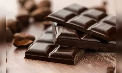 Mulher é presa revendendo chocolates roubados no Paraná