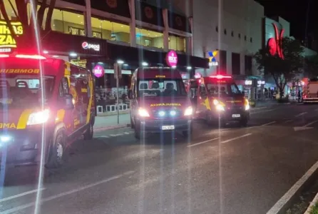 O Corpo de Bombeiros de Maringá foi mobilizado na noite desta segunda-feira (6)