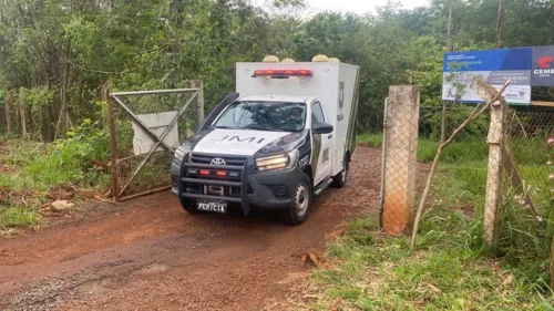 O IML esteve no local e fez o recolhimento do cadáver.