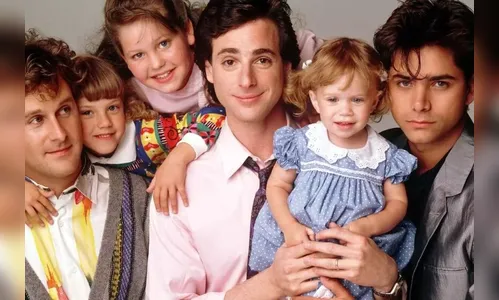 Ator de 'Três é Demais' revela ter sofrido abuso sexual na infância