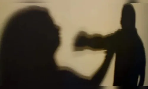 Mulher vai parar no hospital após ser agredida pelo marido na região
