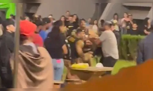 PM que agrediu casal é transferido e segue em atividade: 'Vergonha'