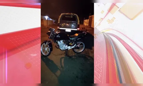 Motocicleta é apreendida com débitos desde 2017 em Apucarana